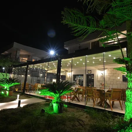 Dalyan Risus 住宿加早餐酒店 4*